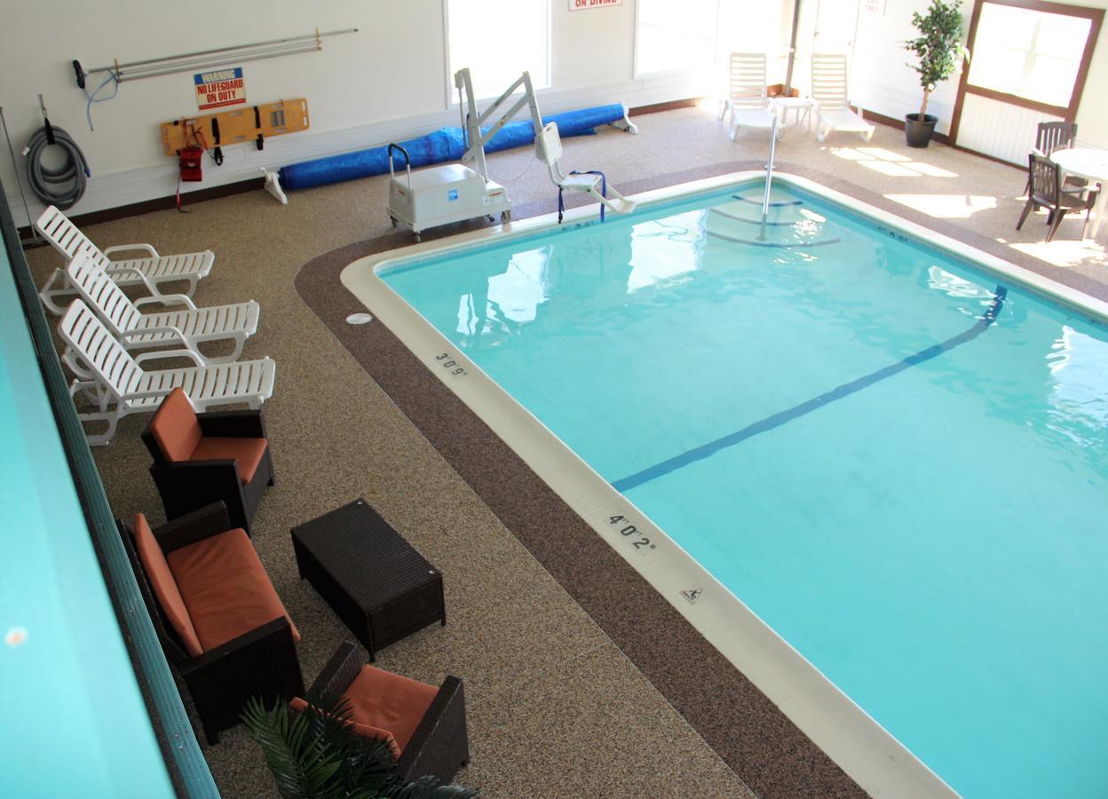 Voyager Inn Saint-Ignace Extérieur photo